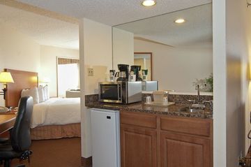 H I Express & Suites San Antonio Medical-Six Flags 外观 照片